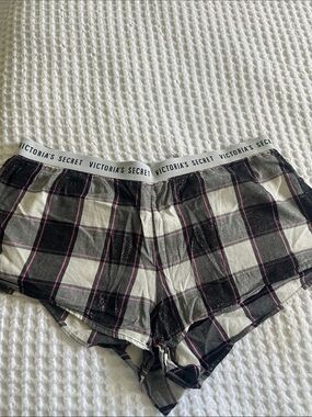 Women’s VS Victoria’s Secret Sz L Shimmer Boxers Sleep Shorts Worn Twice